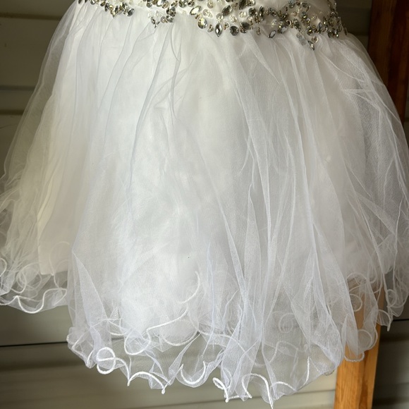 New with tags!!Prom dress - Picture 4 of 7